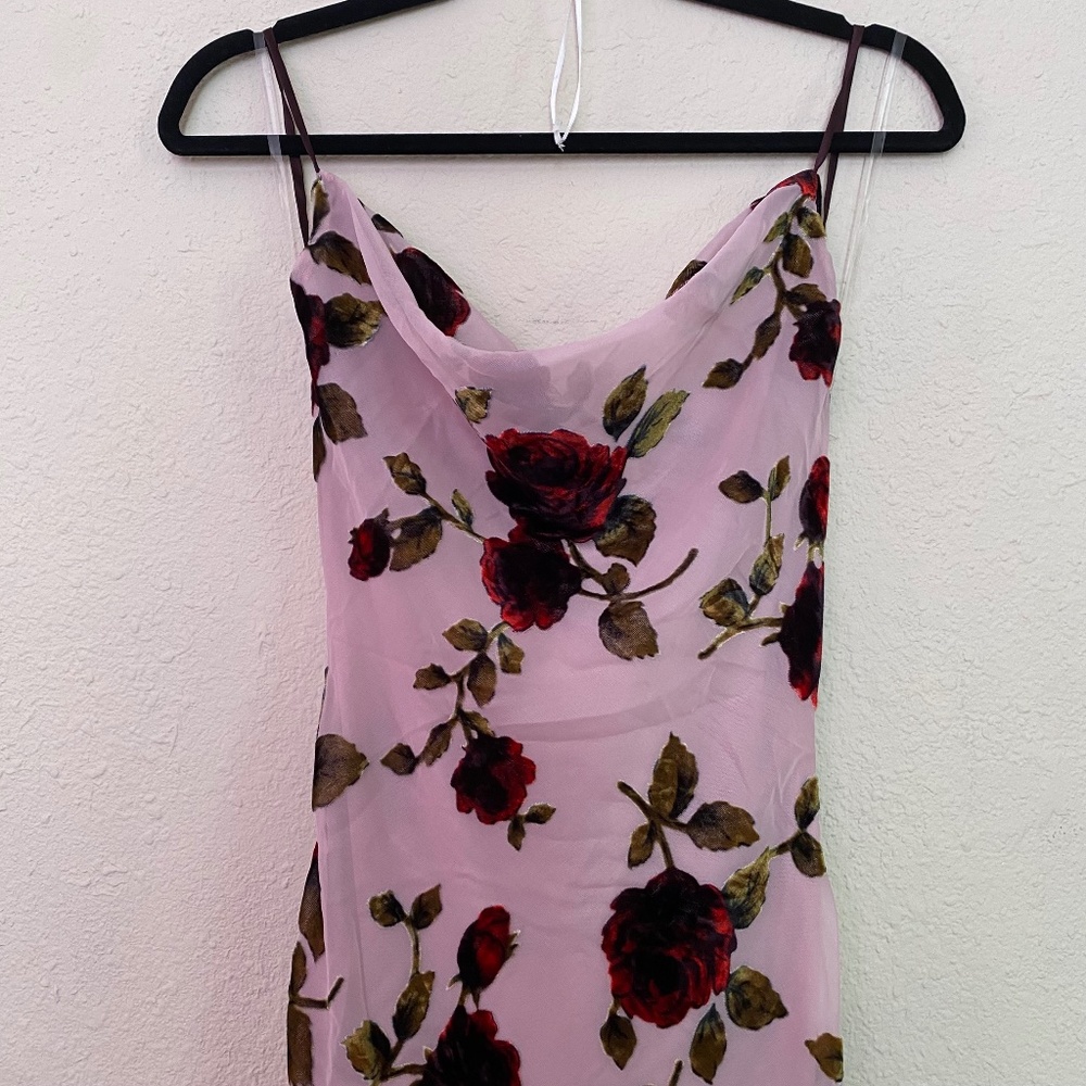 HOUSE OF CB 'Serena' Pink floral velvet Devore Maxi‎ Dress NWOT size S - Picture 6 of 16